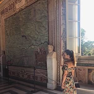 Meet your Posher, Polly